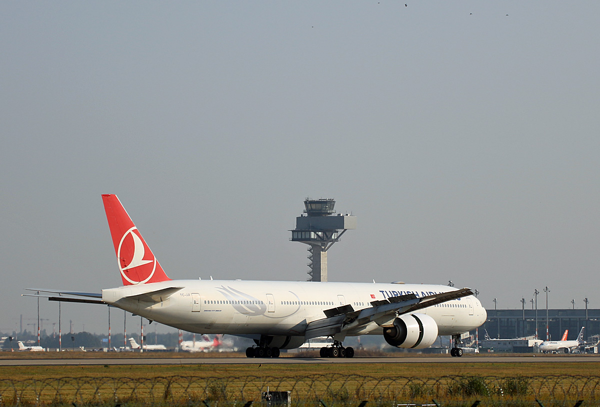 Turkish Airlines, Boeing B 777-3F2(ER), TC-JJI, BE, 04.09.2024