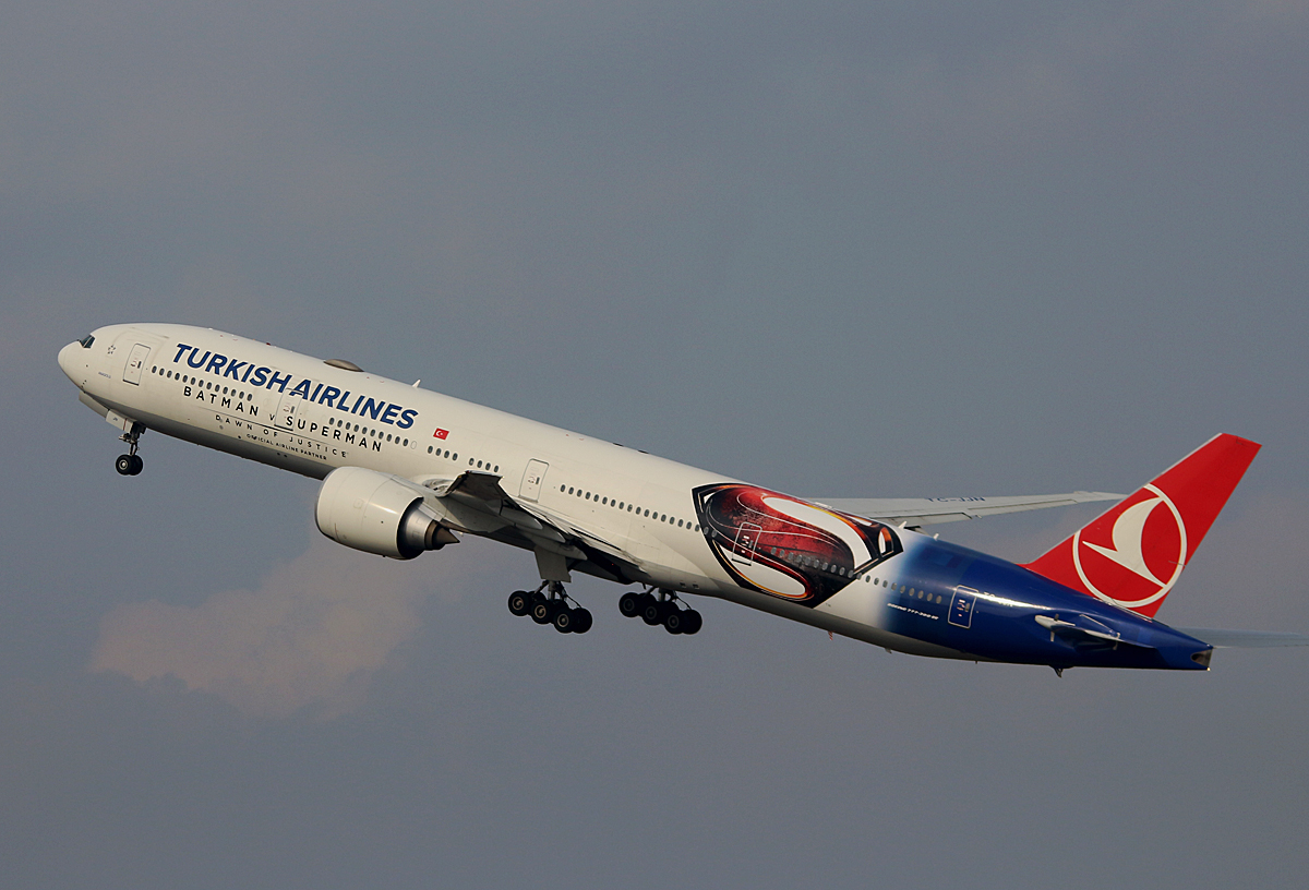 Turkish Airlines, Boeing B 777-3F2(ER), TC-JJN, TXL, 08.03.2016