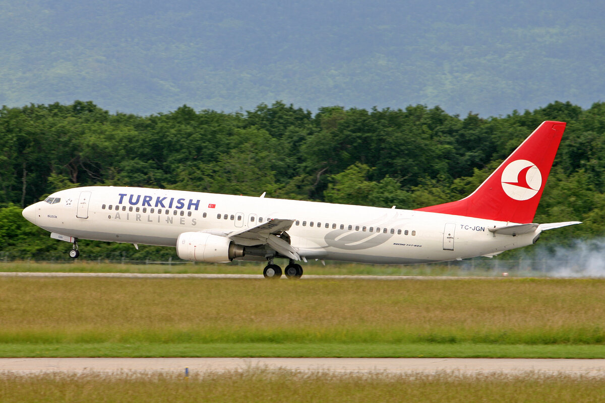 Turkish Airlines, TC-JGN, Boeing B737-8F2, msn: 34412/1949,  Bilecik , 11.Juni 2008, GVA Genève, Switzerland.