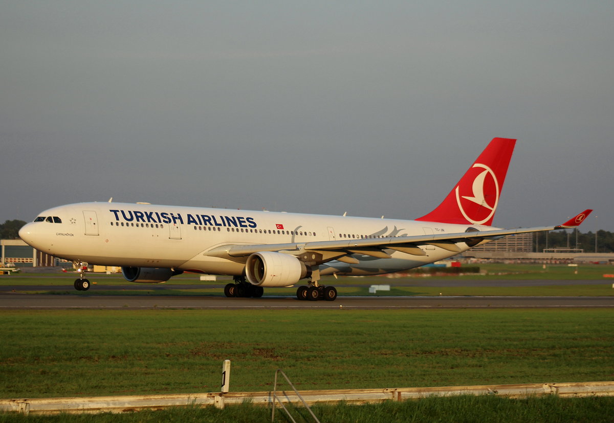 Turkish Airlines, TC-JIR, (c/n 949),Airbus A 330-223,26.08.2016, HAM-EDDH, Hamburg, Germany (Name :Catalhoyuk)