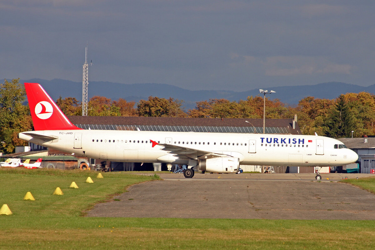 Turkish Airlines, TC-JMD, Airbus A321-231, msn: 810,  Cankiri , 19.Oktober 2007, BSL Basel-Mühlhausen, Switzerland.