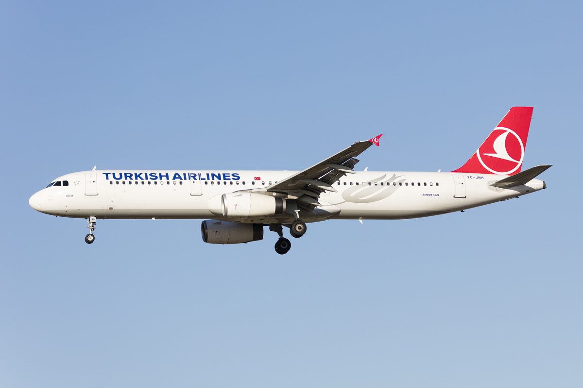Turkish Airlines, TC-JMH, Airbus, A321-232, 29.04.2017, FCO, Roma, Italy 

