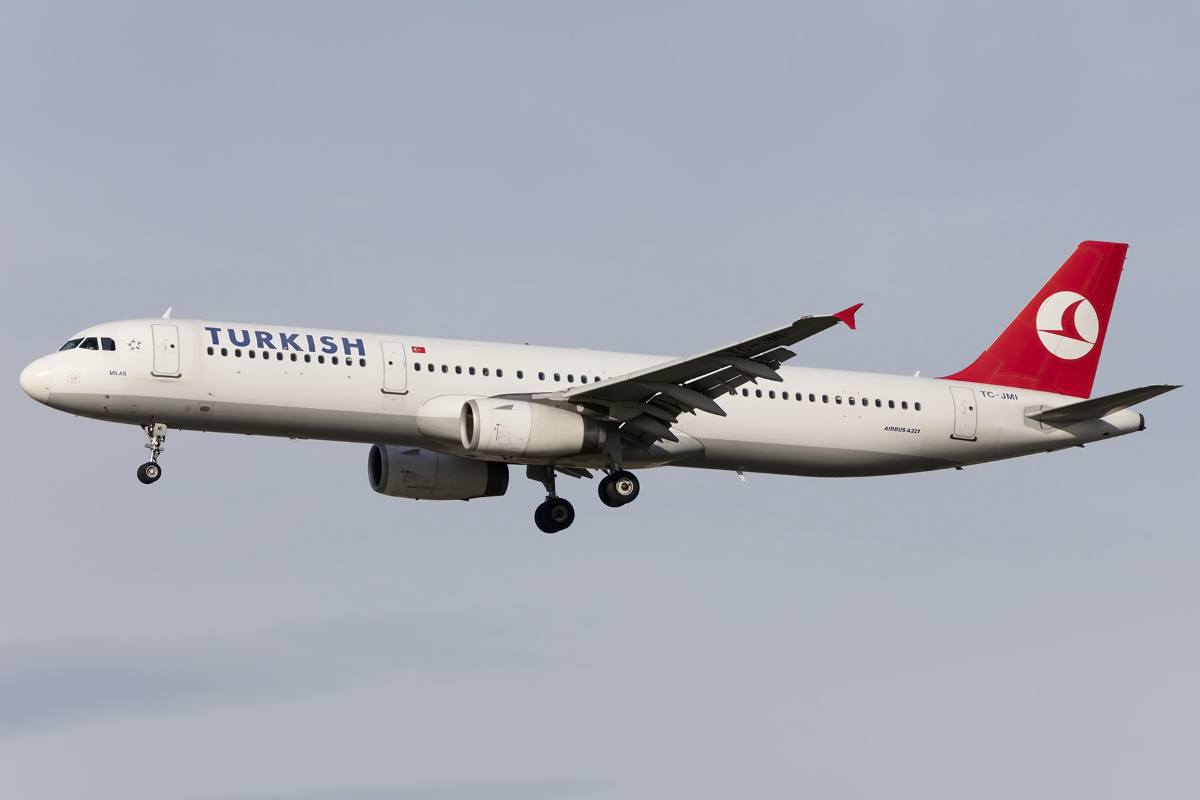 Turkish Airlines, TC-JMI, Airbus, A321-232, 08.11.2015, FRA, Frankfurt, Germany 




