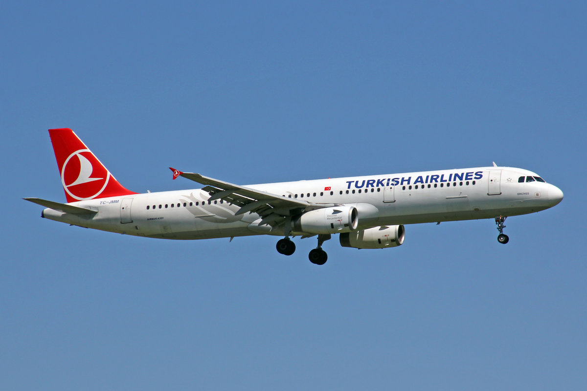 Turkish Airlines, TC-JMM, Airbus A321-231,  Erciyes , 7.August 2017, ZRH Zürich, Switzerland.