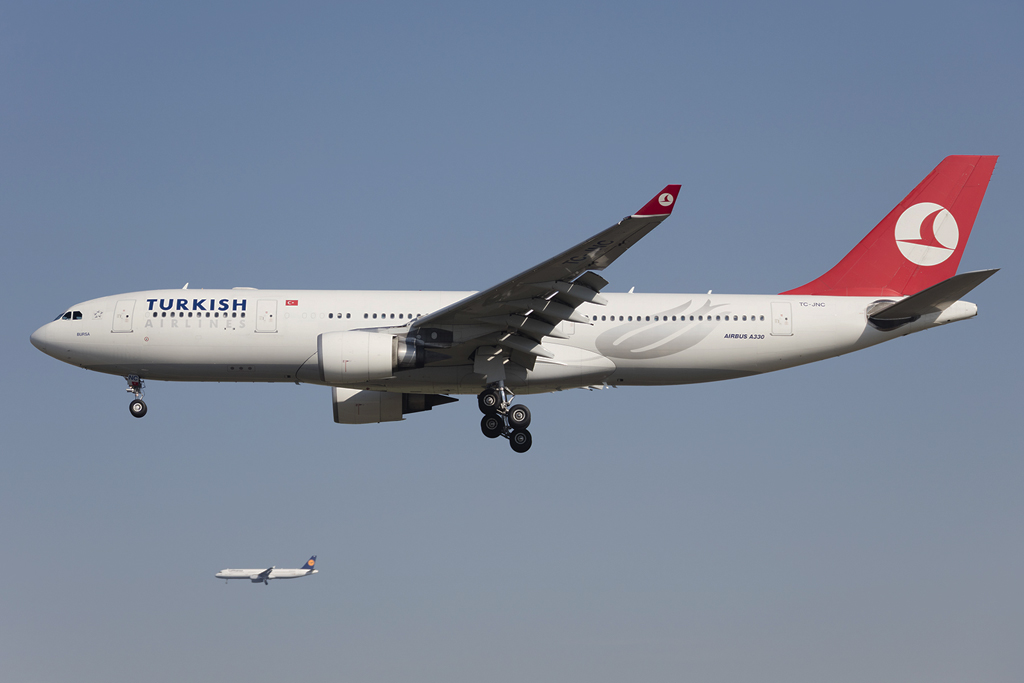 Turkish Airlines, TC-JNC, Airbus, A330-203, 30.08.2015, FRA, Frankfurt, Germany Airbus_A321





  

