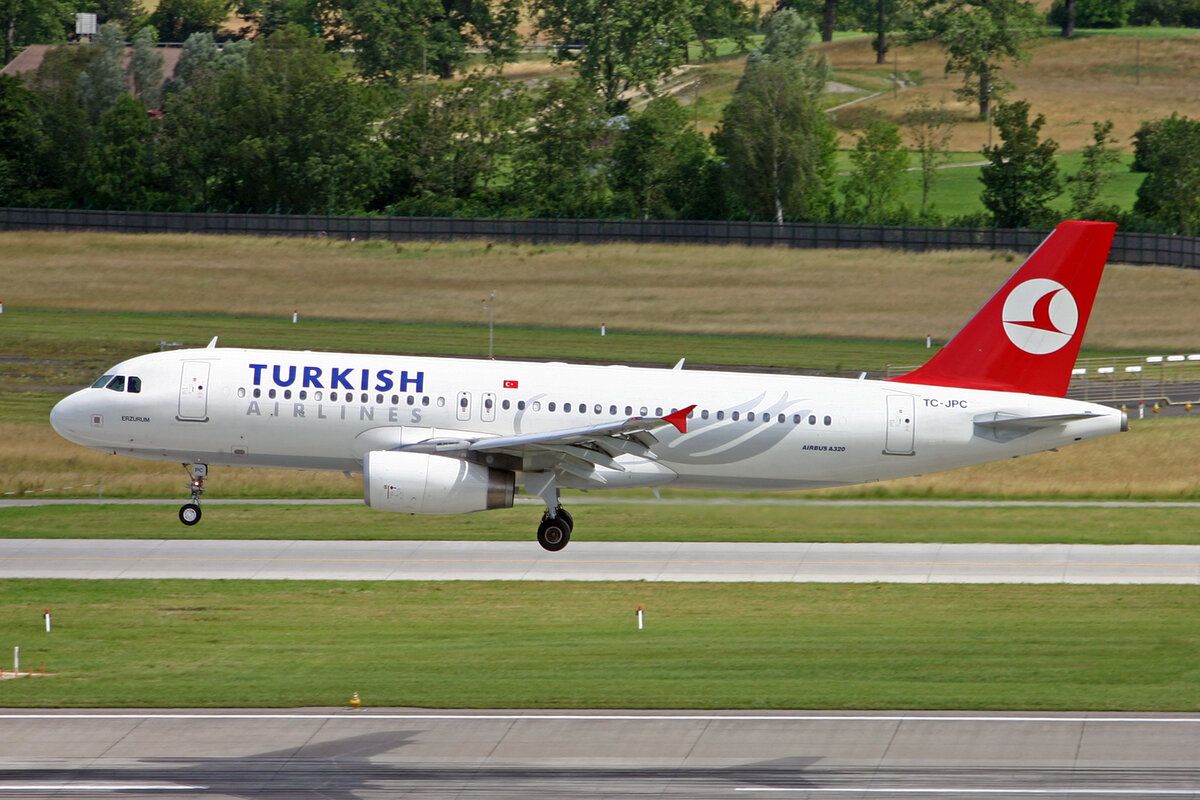 Turkish Airlines, TC-JPC, Airbus A320-232, msn: 2928,  Hasankeyf , 23.Juni 2007, ZRH Zürich, Switzerland.