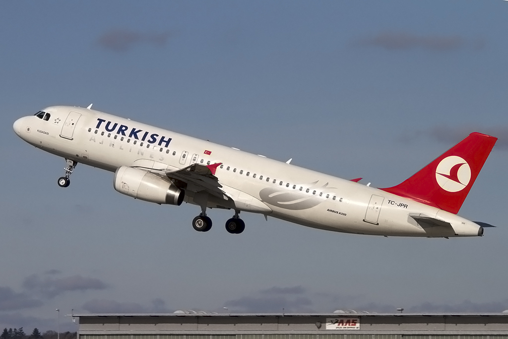 Turkish Airlines, TC-JPR, Airbus, A320-232, 23.02.2014, STR, Stuttgart, Germany 




