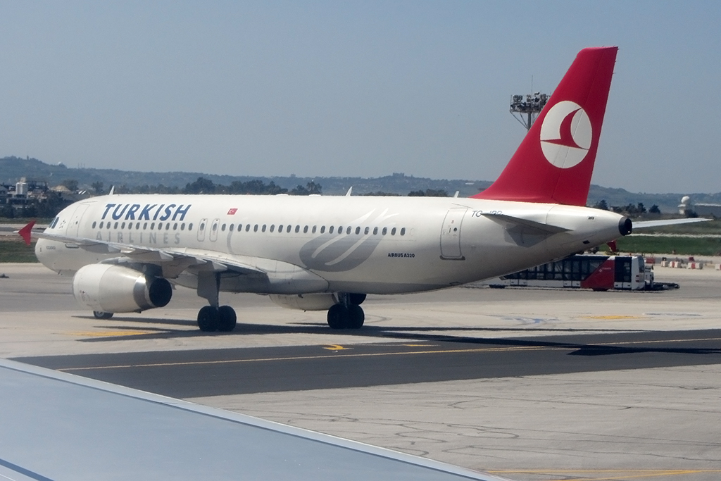 Turkish Airlines, TC-JPR, Airbus, A320-232, 01.04.2014, MLA, Malta, Malta 



