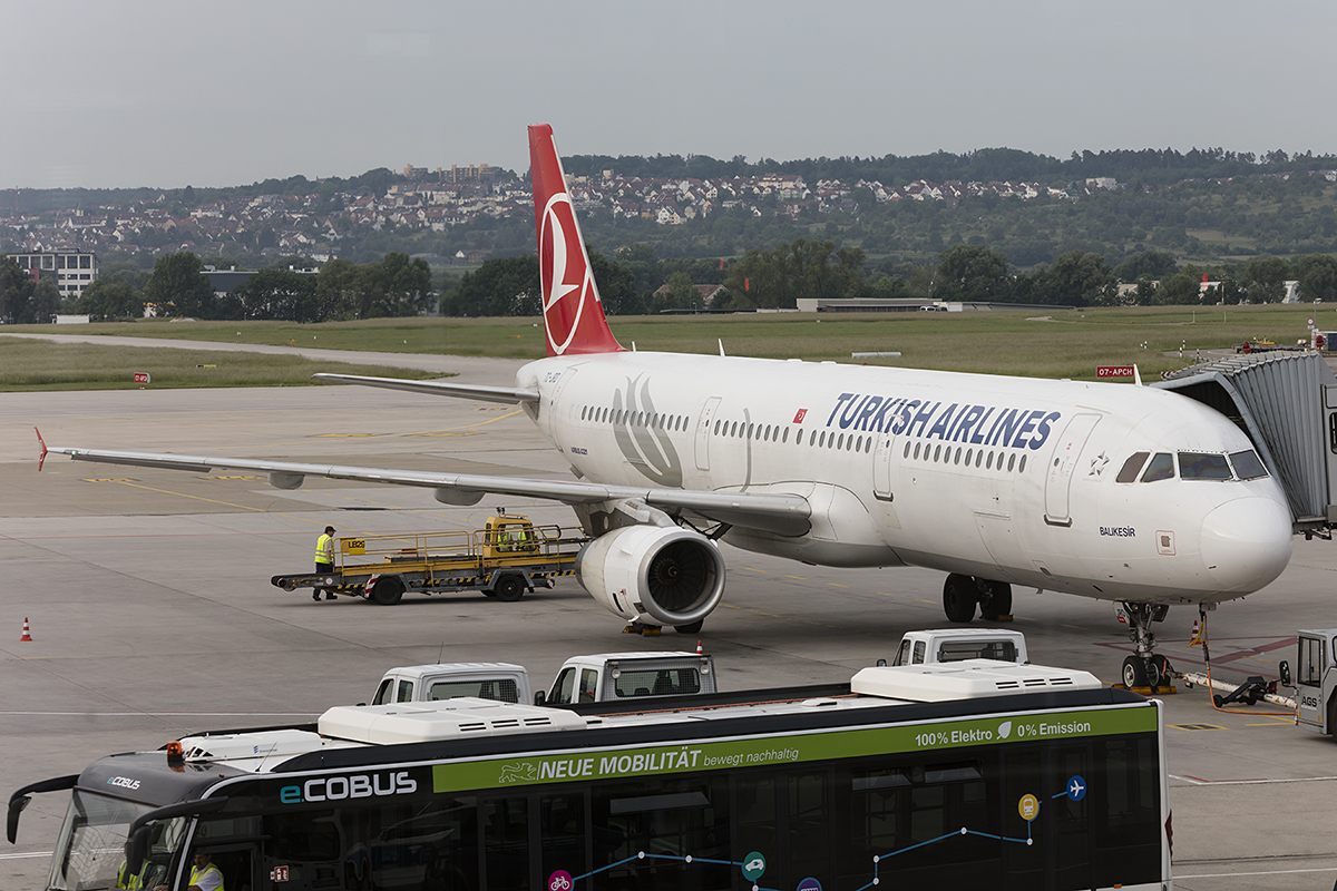 Turkish Airlines, TC-JRD, Airbus, A321-231, 27.05.2018, STR, Stuttgart, Germany 





