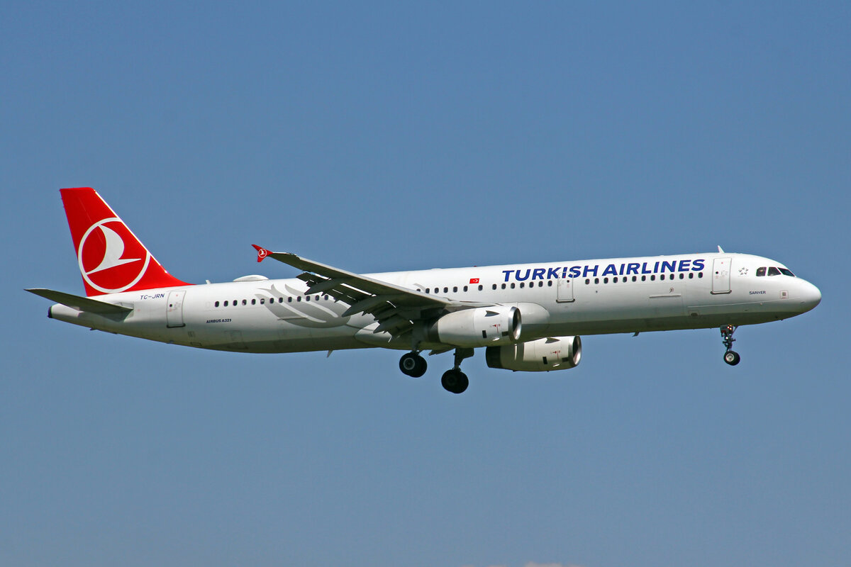 Turkish Airlines, TC-JRN, Airbus A321-231, msn: 4654,  Sariyer , 01.Mai 2022, ZRH Zürich, Switzerland.