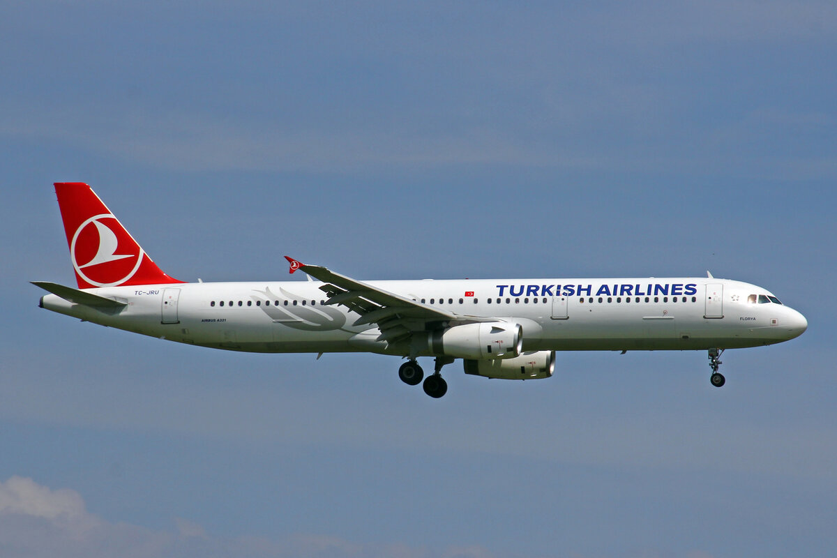 Turkish Airlines, TC-JRU, Airbus A321-231,   Florya , 21.Mai 2022, ZRH Zürich, Switzerland.