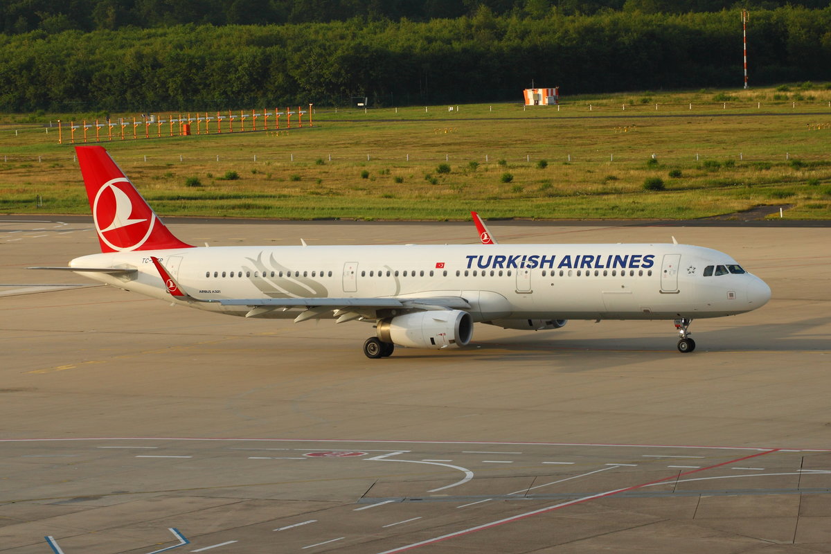 Turkish Airlines, TC-JTP, Airbus A321-231. Köln-Bonn (CGN/EDDK) am 16.07.2017.