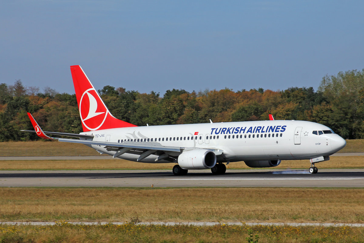 Turkish Airlines, TC-JVL, Boeing 737-8F2, msn: 60017/5821,  Eyüp , 16.August 2018, BSL Basel-Mülhausen, Switzerland.