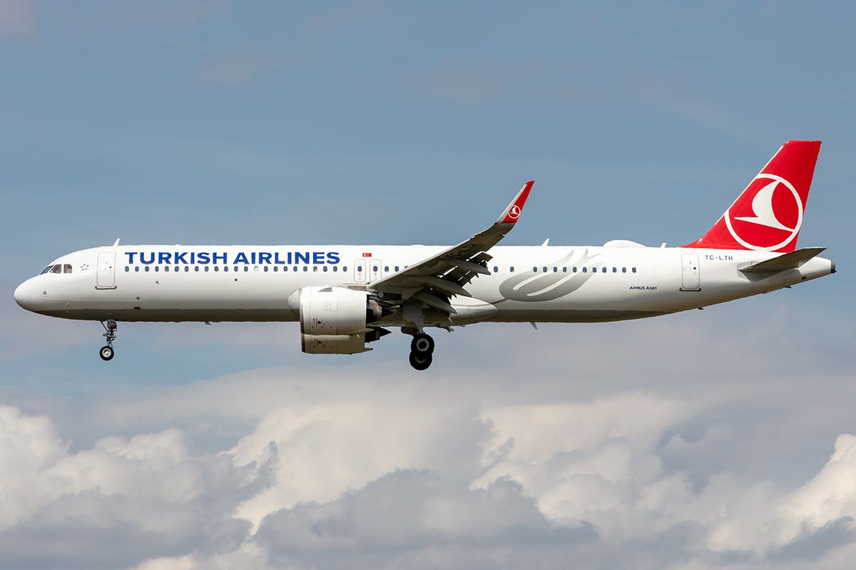 Turkish Airlines, TC-LTH, Airbus, A321-271NX, 16.08.2021, BER, Berlin, Germany