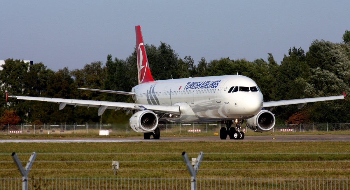 Turkish Airlines,TC-JRZ,(c/n5118),Airbus A321-231,03.10.2013,HAM-EDDH,Hamburg,Germany