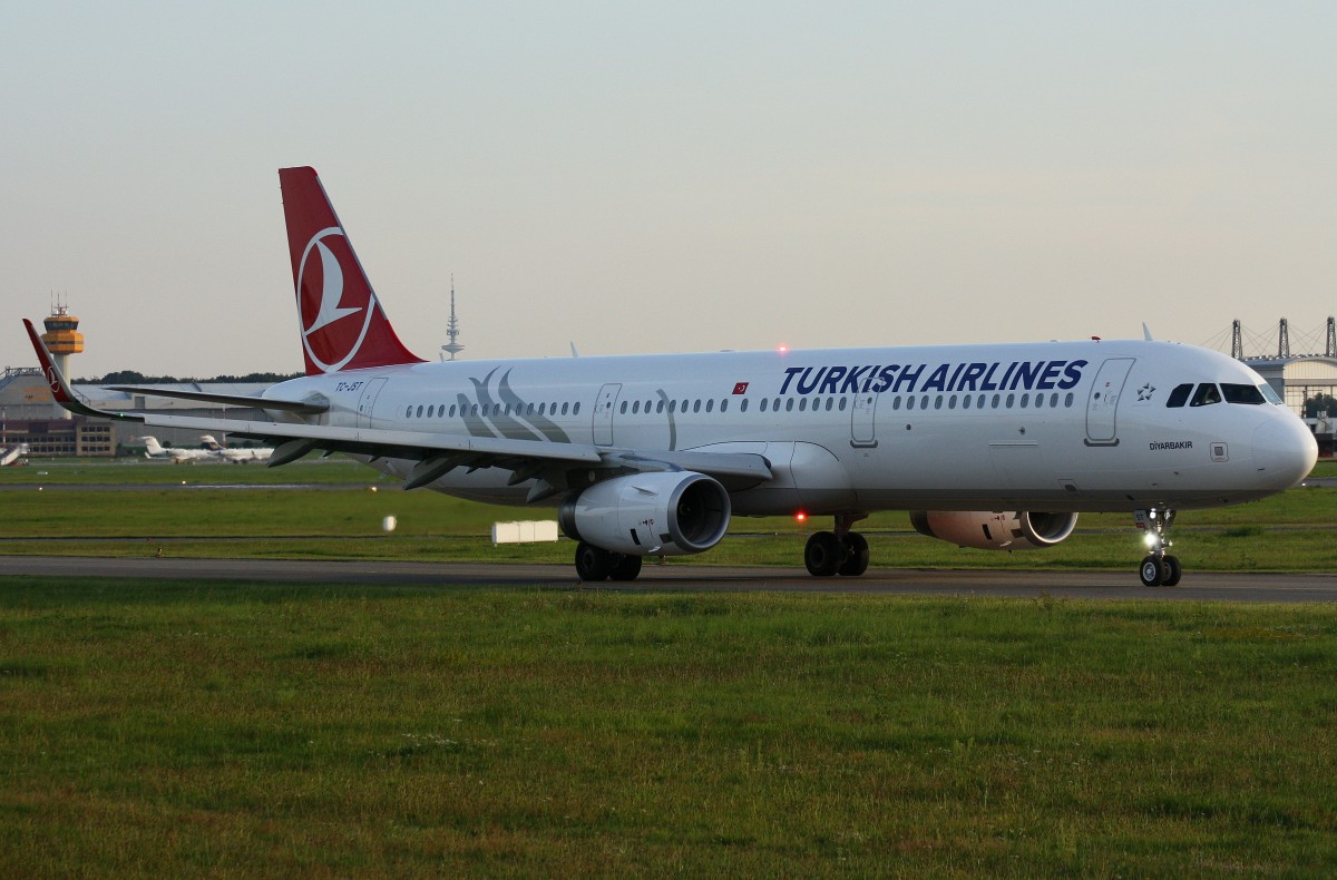 Turkish Airlines,TC-JST,(c/n 6682),Airbus A 321-231(SL),31.08.2012,HAM-EDDH,Hamburg,Germany(Taufname :Diyarbakir) 
