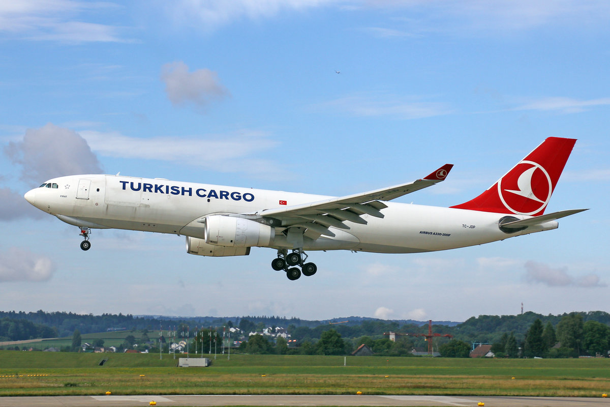 Turkish Cargo, TC-JDP, Airbus A330-243F,  Firat , 29.Juli 2017, ZRH Zürich, Switzerland.