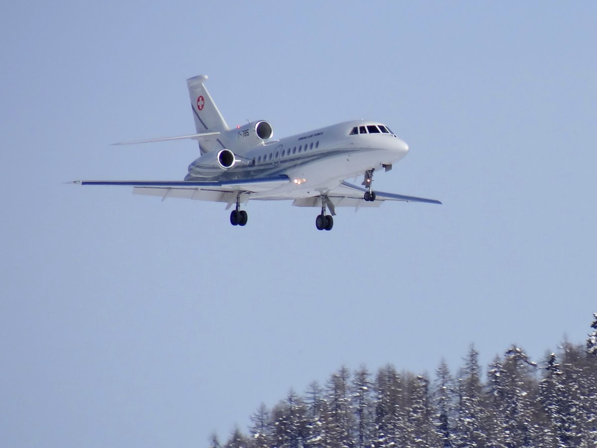 Ueber Samedan Airport, die T-785 (Swiss Air Force) - Dassault Falcon 900EX - 28-01-2015