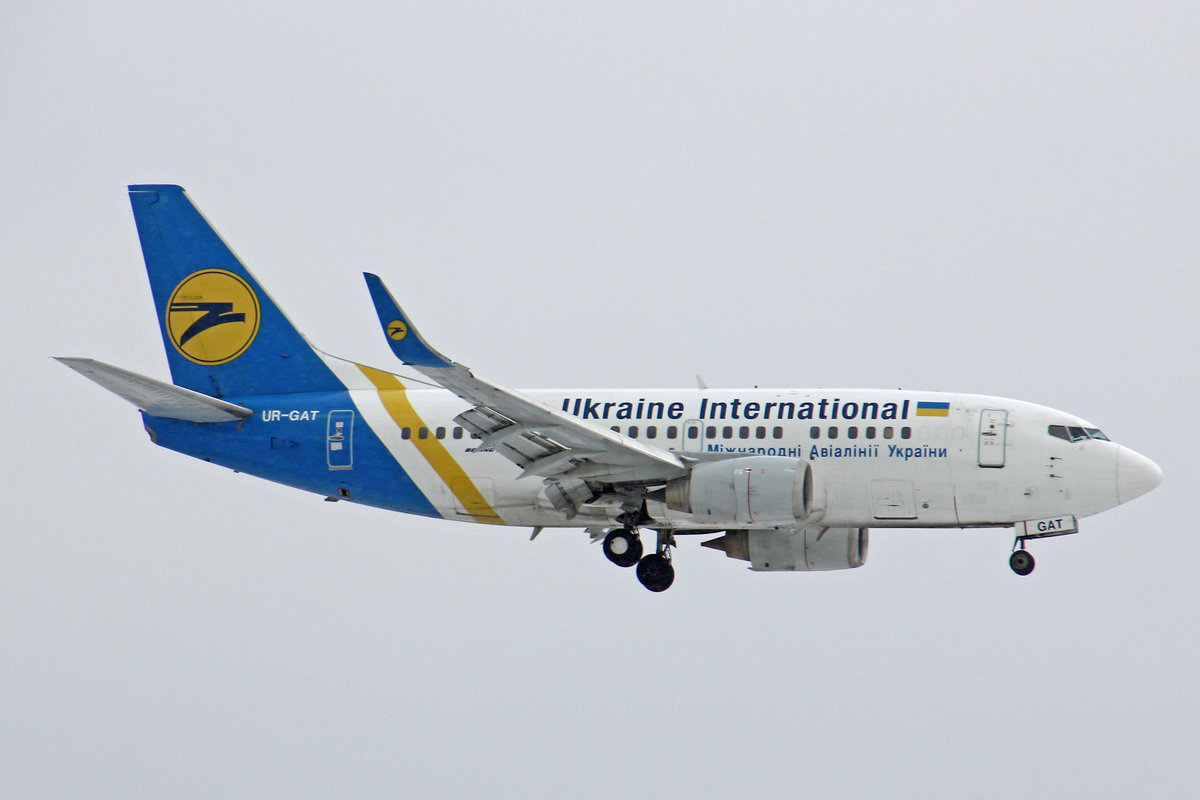 Ukraine International Airlines, UR-GAT, Boeing 737-528, 18.Januar 2017, ZRH Zürich, Switzerland.