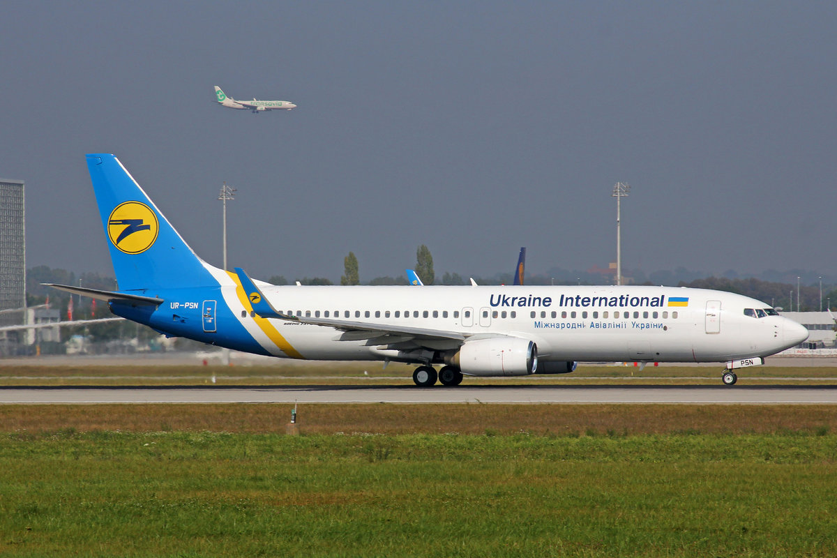 Ukraine International Airlines, UR-PSN, Boeing 737-86N, 24.September 2016, MUC München, Germany.