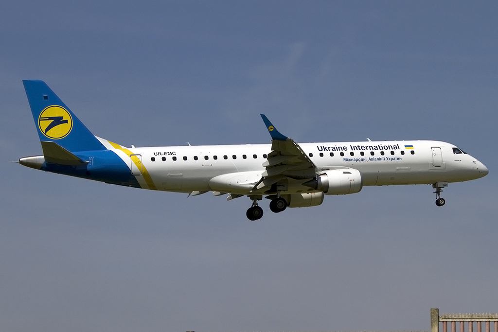 Ukraine International, UR-EMC, Embraer, ERJ-190, 17.05.2014, BRU, Brüssel, Belgium




