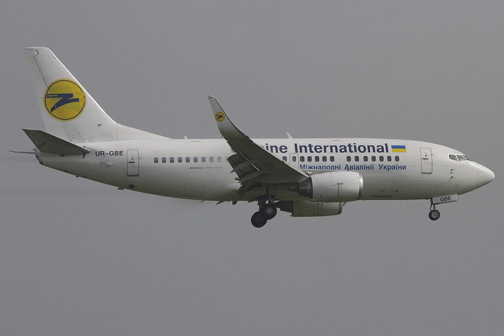 Ukraine International, UR-GBE, Boeing, B737-548, 22.09.2013, ZRH, Zrich, Switzerland 




