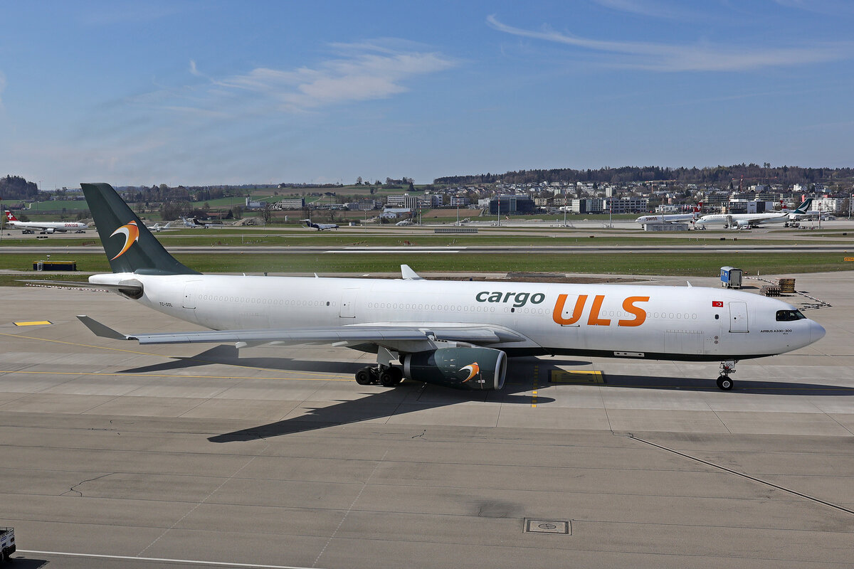 ULS Airlines Cargo, TC-GOL, Airbus A330-343P2F, msn: 356, 03.April 2026, ZRH Zürich, Switzerland.