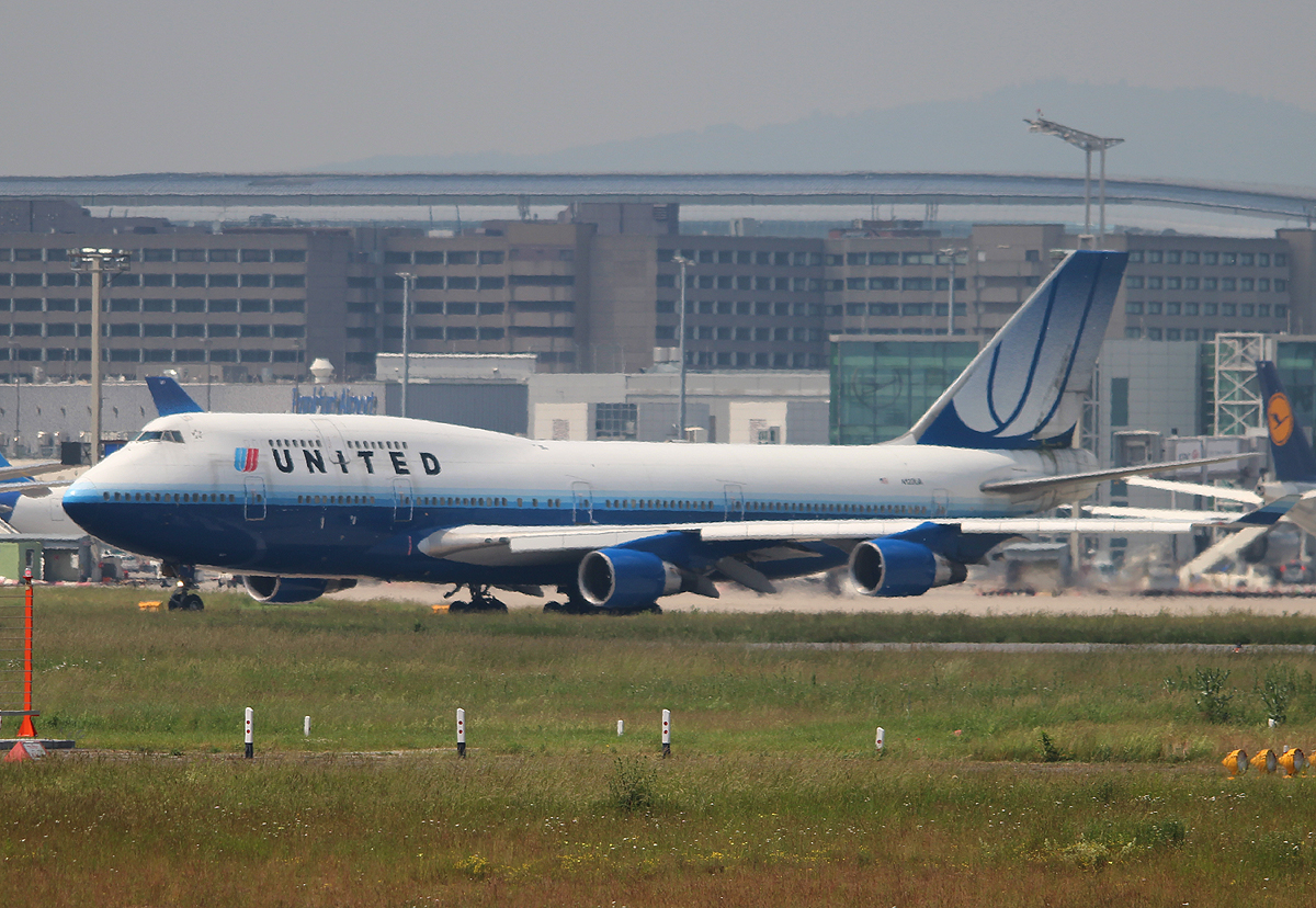 United Airlines B 747-422 N120UA am 11.06.2013 auf dem Flughafen Frankfurt