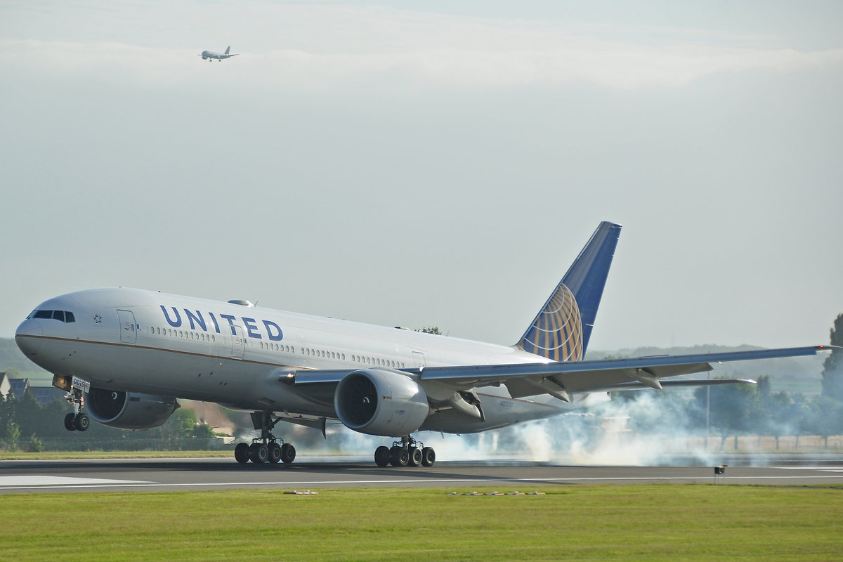 United Airlines Boeing 777-224ER  N27015
Brussel Zaventem  23. Juni 2018
