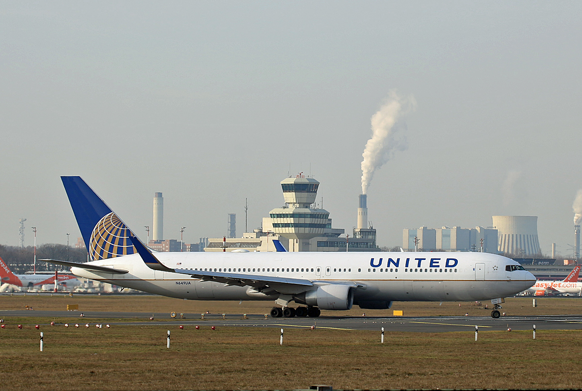 United Airlines, Boeing B 767-322(ER), N649UA, TXL, 17.02.2019