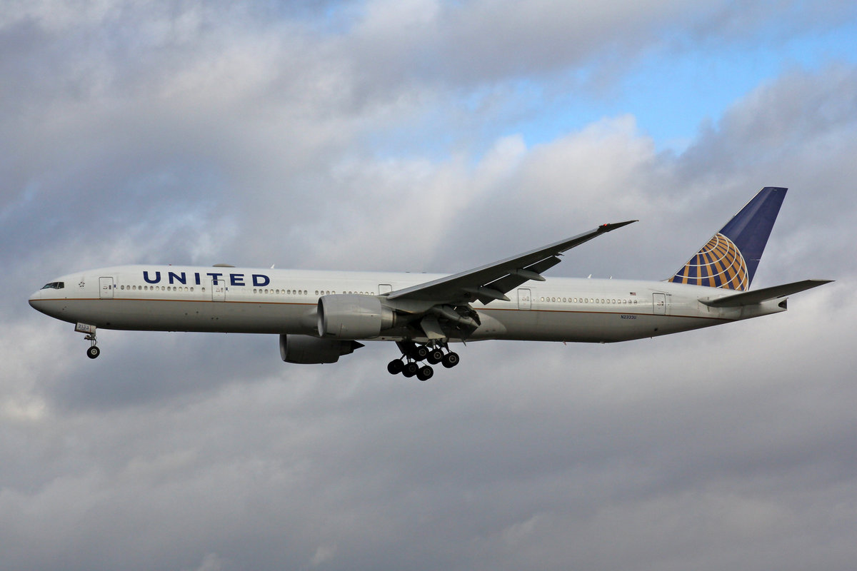 United Airlines, N2333U, Boeing 777-322ER, msn: 62644/1466, 28,September 2019, FRA Frankfurt, Germany.