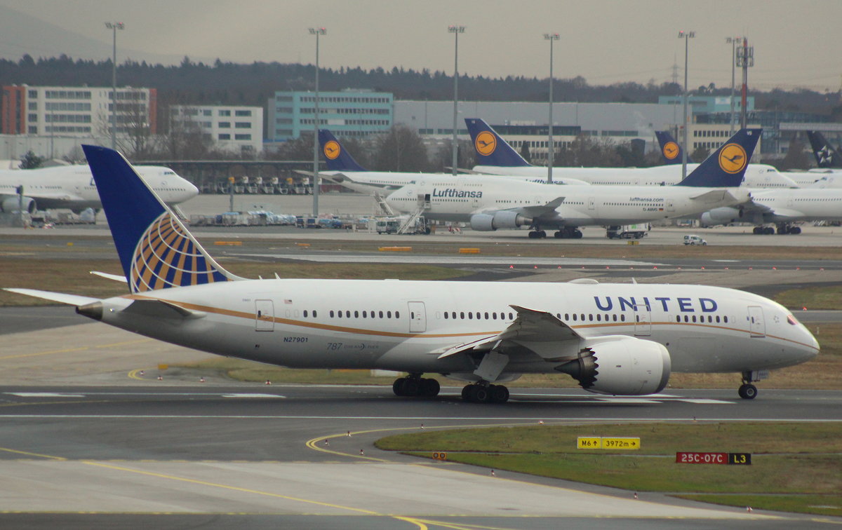 United Airlines, N27901, (c/n 34821),Boeing 787-8 Dreamliner, 27.12.2016, FRA-EDDF, Frankfurt, Germany 