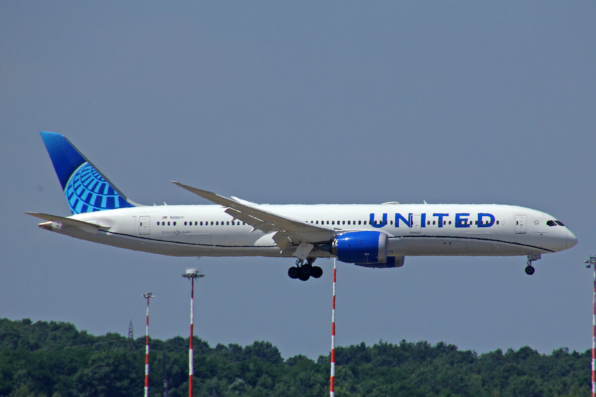 United Airlines, N29977, Boeing, B787-9, msn: 66136/974, 02.Juli 2021, MXP Milano Malpensa, Italy.