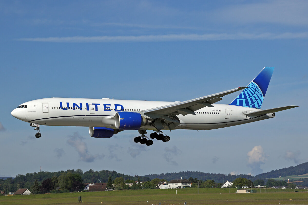 United Airlines, N57016, Boeing B777-224ER, msn: 28679/279, 17.Mai 2026, ZRH Z�rich, Switzerland.