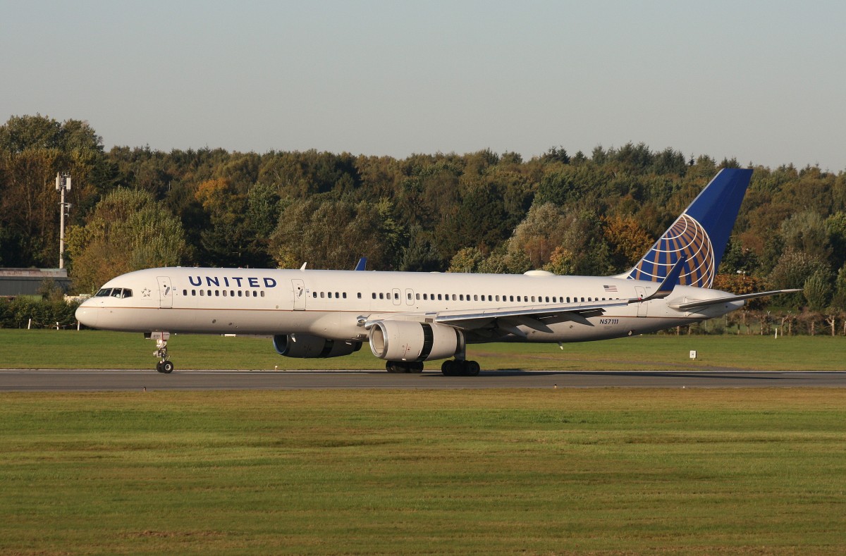 United Airlines, N57111, (c/n 27301), Boeing 757-224, 11.10.2015, HAM-EDDH, Hamburg, Germany 