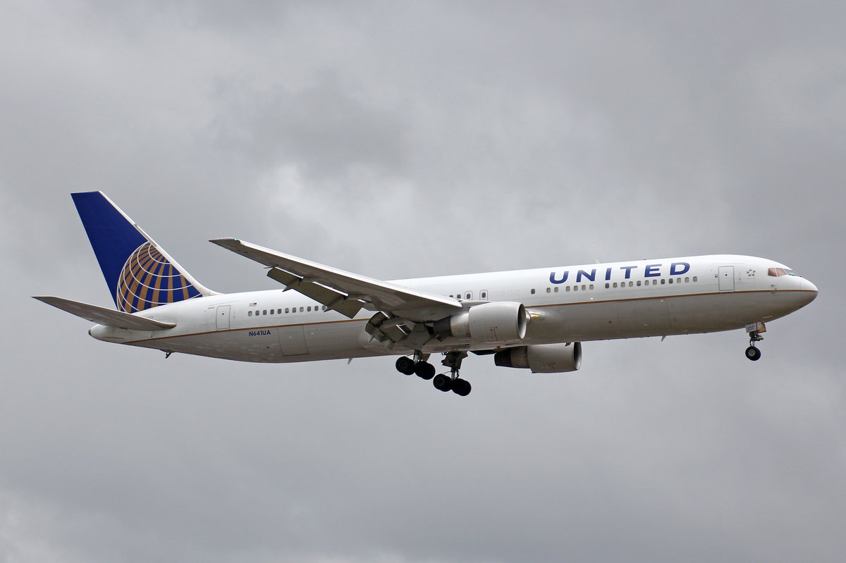 United Airlines, N641UA, Boeing 767-322ER, 01.Juli 2016, LHR London Heathrow, United Kingdom.
