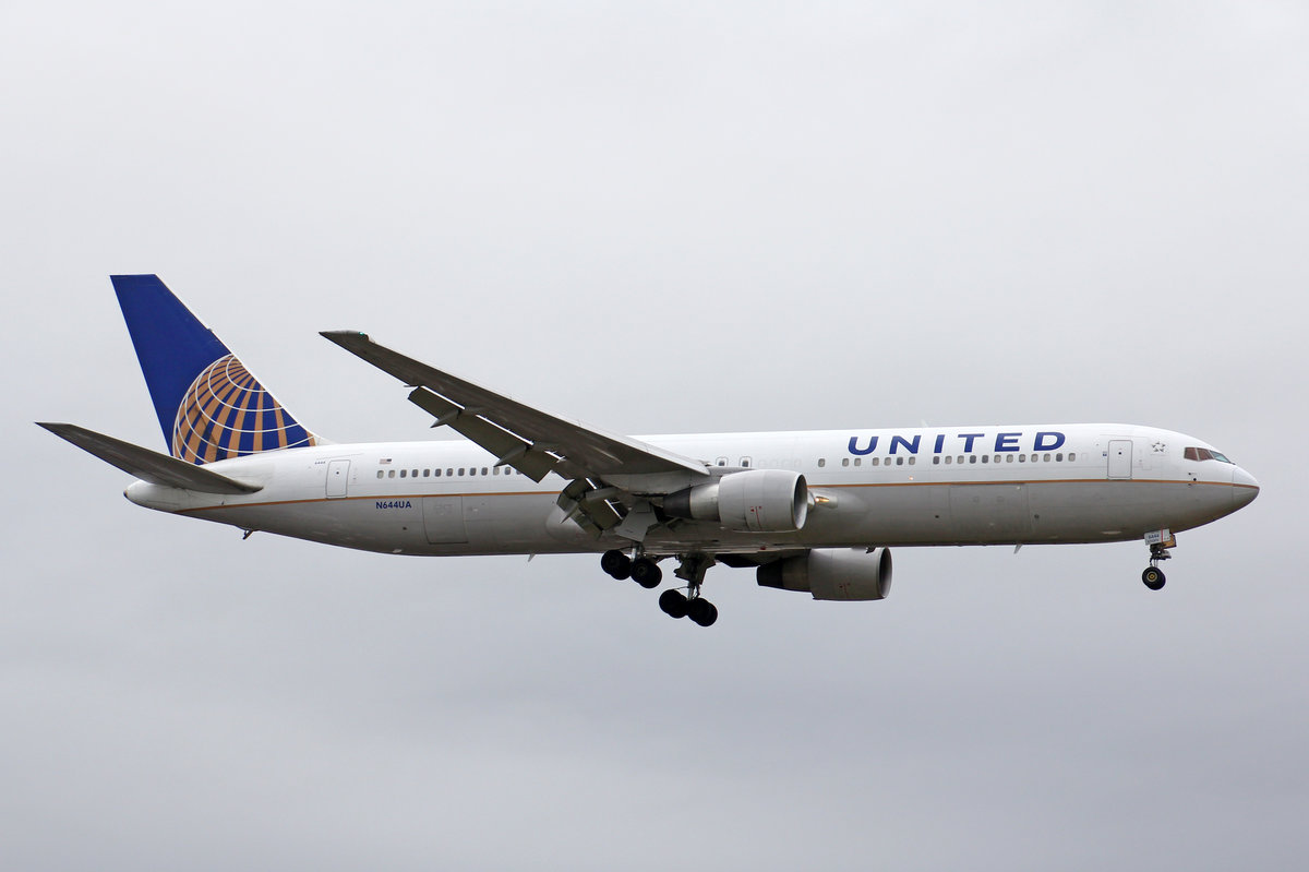 United Airlines, N644UA, Boeing 767-322ER, 01.Juli 2016, LHR London Heathrow, United Kingdom.