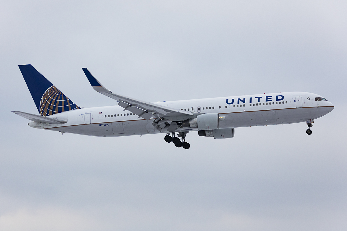 United Airlines, N676UA, Boeing, B767-322-ER, 18.01.2017, ZRH, Zürich, Switzerland



