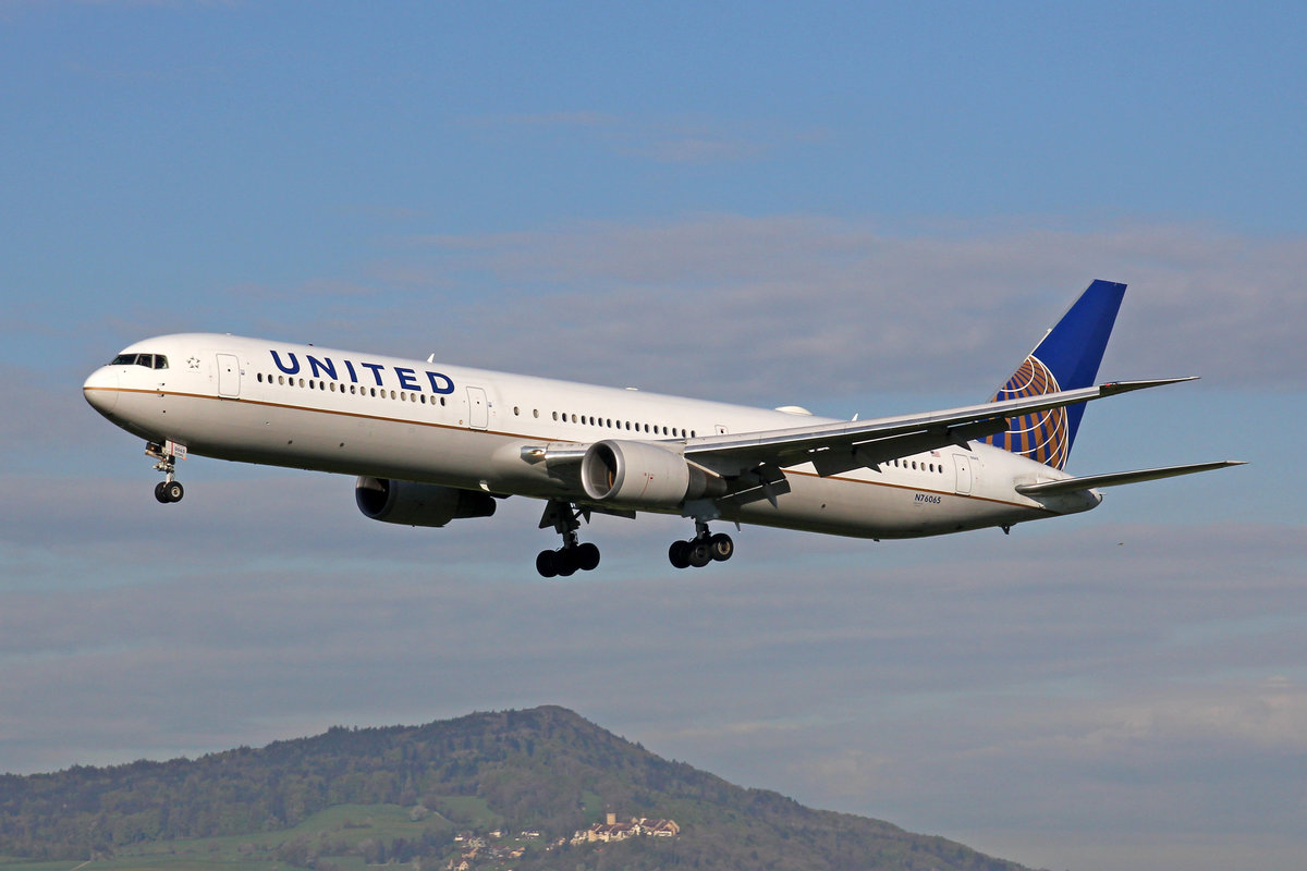 United Airlines, N76065, Boeing 767-424ER, 28.April 2016, ZRH Zürich, Switzerland.