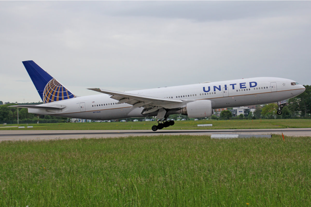 United Airlines, N775UA, Boeing 777-222, 16.Mai 2016, ZRH Zürich, Switzerland.