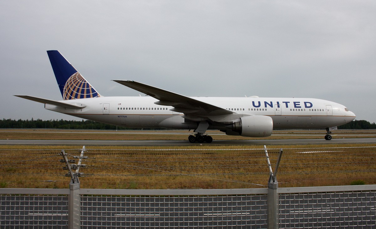United Airlines, N777UA, (c/n 26916),Boeing 777-222,02.06.2015, FRA-EDDF, Frankfurt, Germany 