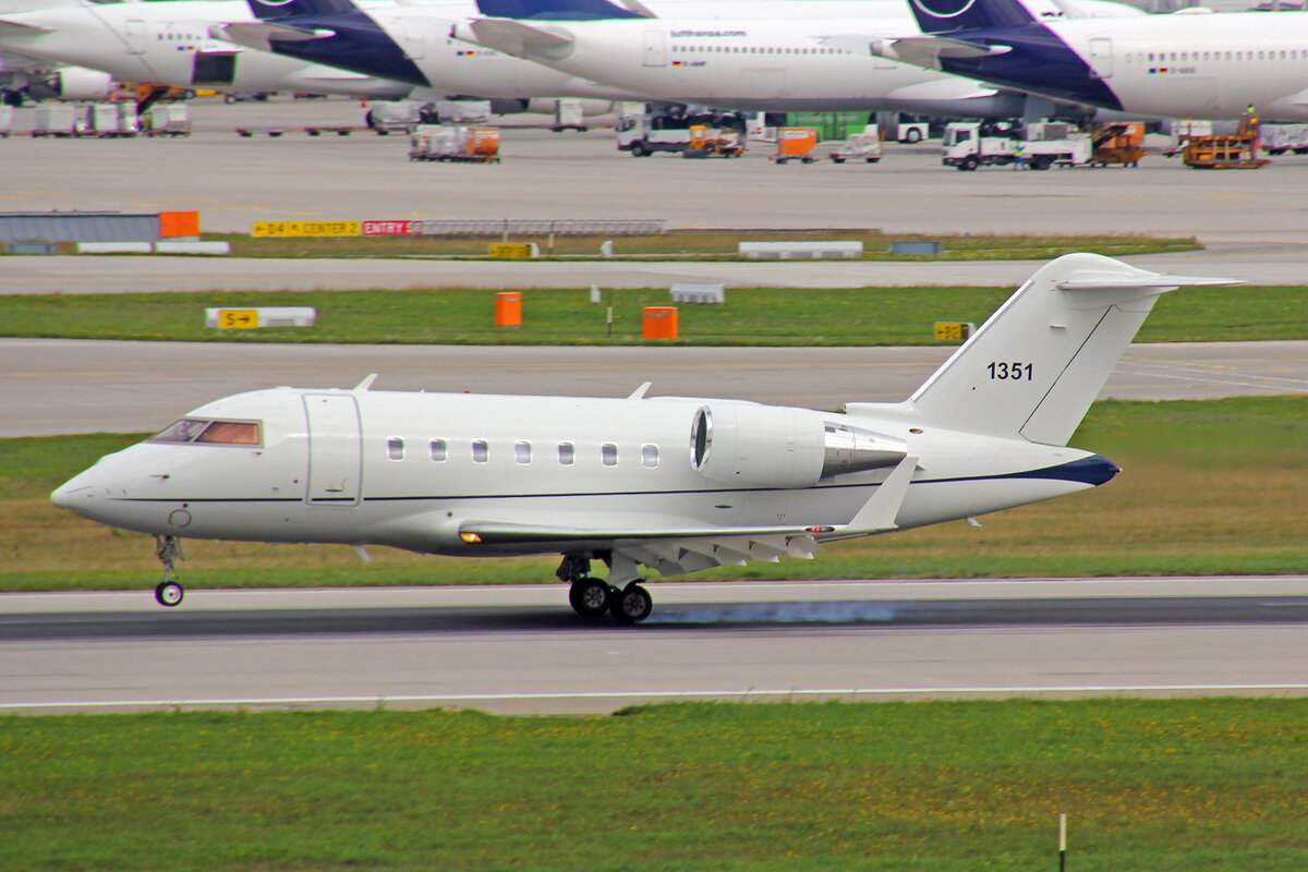 United Arab Emirates Air Force, 1351, Bombardier Challenger 650, msn: 6149, 10.September 2022, MUC München, Germany.