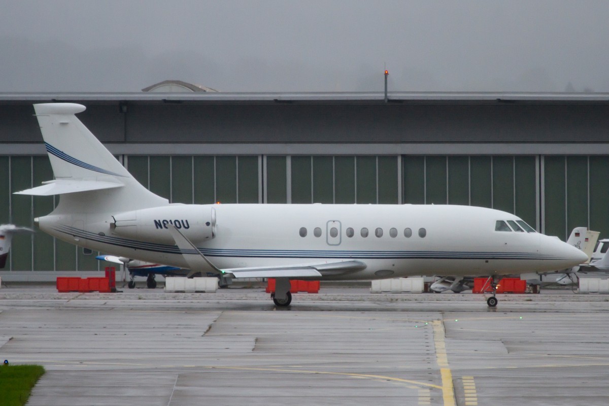 United Technologies Corp., N810U, Bombardier, BD-100-1 A-110 Challenger 300, 12.09.2014, STR-EDDS, Stuttgart, Germany