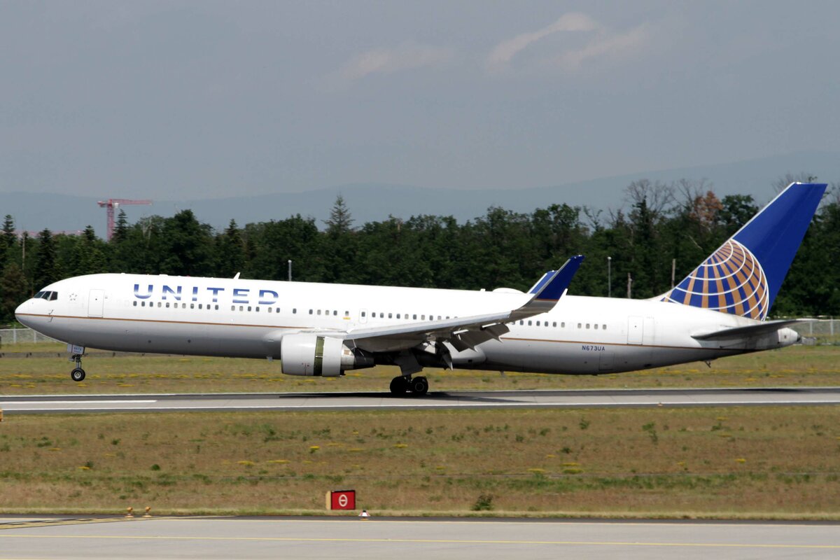 United (UA-UAL), N673UA, Boeing, 767-322 ER wl, 20.05.2022, EDDF-FRA, Frankfurt, Germany