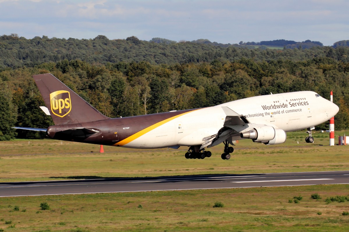 UPS N578UP bei der Landung in Köln 27.9.2015