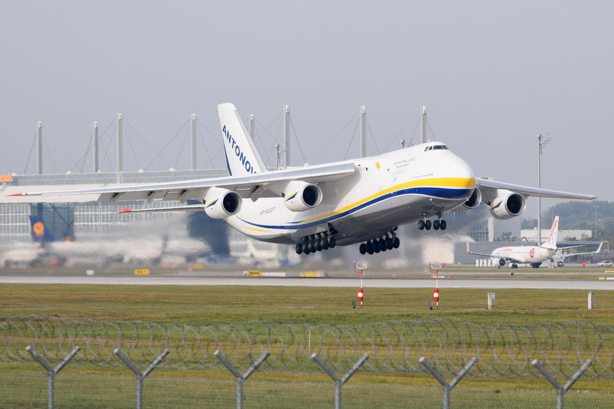 UR-82027 Antonov Airlines (Antonov Design Bureau) Antonov An-124-100   , MUC , 14.10.2016