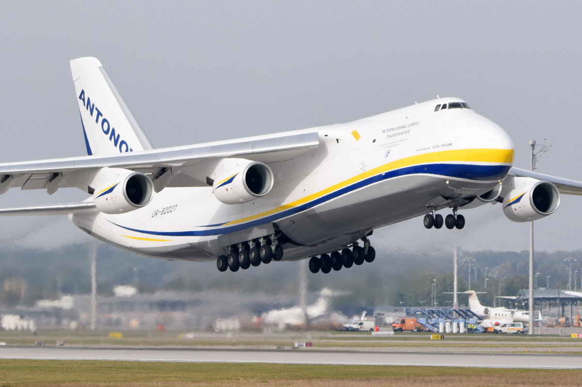 UR-82027 Antonov Airlines (Antonov Design Bureau) Antonov An-124-100   , MUC , 14.10.2016