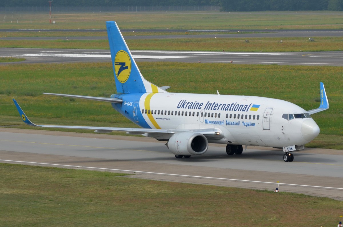 UR-GAK Ukraine International Airlines Boeing 737-5Y0 (WL)    am 30.07.2014 gelandet in Tegel