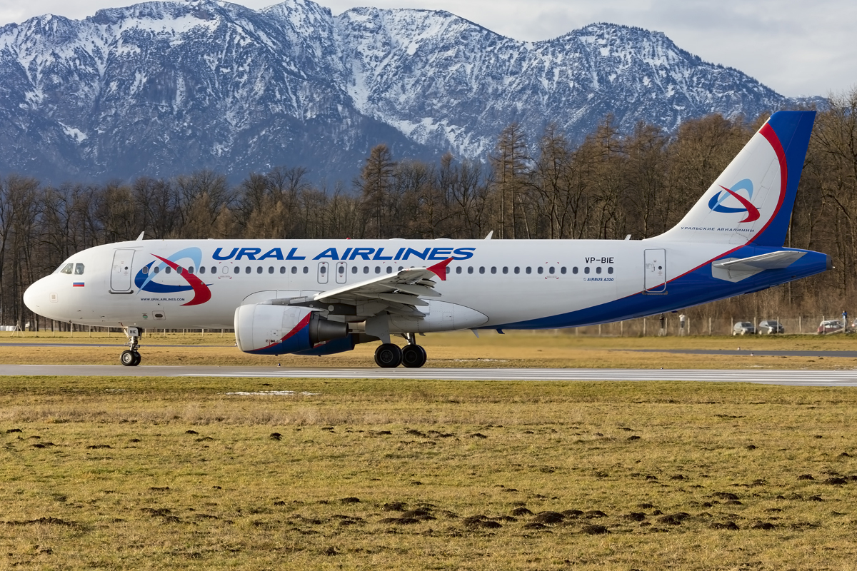 Ural Airlines, VP-BIE, Airbus, A320-214, 09.01.2016, SZG, Salzburg, Austria





