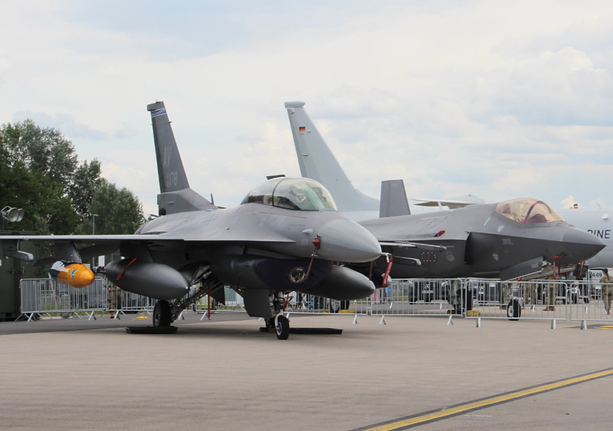 USA  Air Force, F-16D,  AF 89-2178, F-35A, LNAF 19-5485, ILA, 10.06.2026